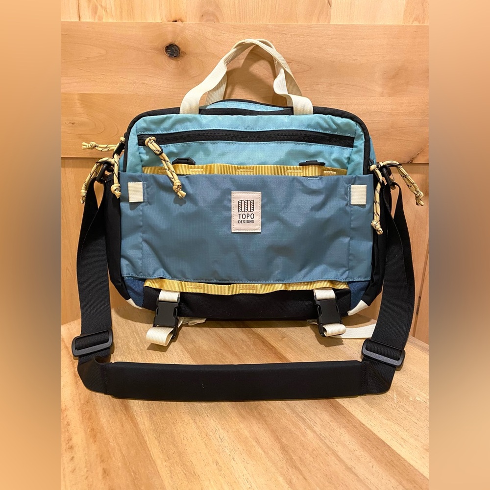 TOPO DESIGNS Mountain Cross Body Bag